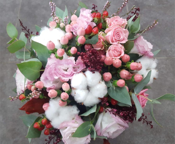 Bouquet blanco, rosa y verde